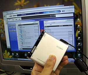 Hi-MDウォークマン MZ-RH1