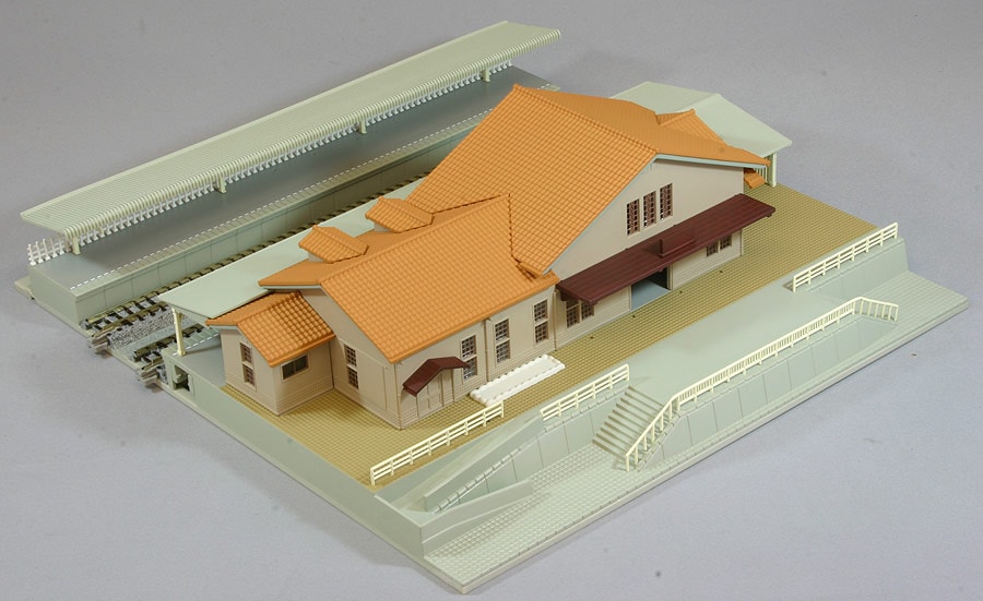 KATO 複線プレート地上駅舎+複線プレート対向式ホーム+跨線橋 KATO 複線プレート地上駅舎+複線プレート対向式ホーム+跨線橋