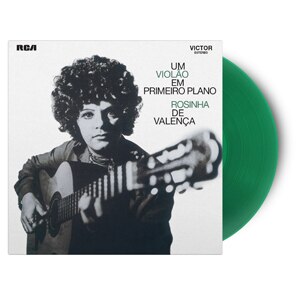 UM VIOLAO EM PRIMEIRO PLANO (MOV TRANSLUCENT GREEN VINYL)yAiOՁzyAՁz|zW[jEaE@T|MOVLP3390G
