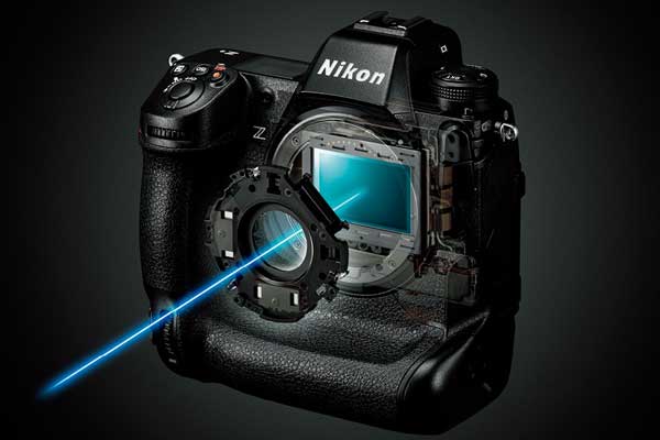 Nikon Z9 ミラーレス一眼カメラ 本体と付属品 Nikon Z 9 ミラーレス 
