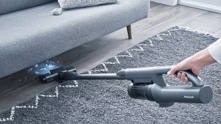 クリーンドック式スティッククリーナー 充電式 自走式パワーブラシ