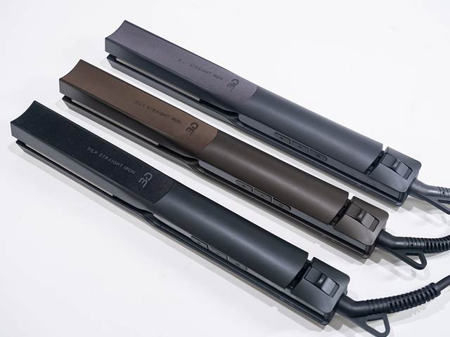 ブラック、ブラウン、グレーの3色展開