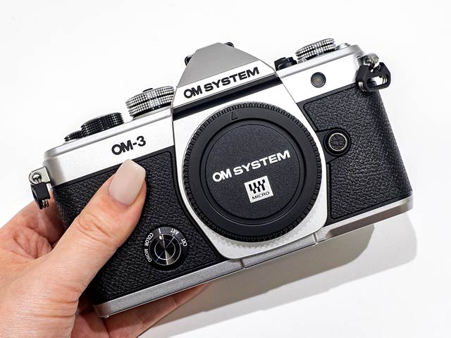 自在な色づくりが楽しい!フラッグシップ機と同等性能の小型 自在な色づくりが楽しい!フラッグシップ機と同等性能の小型
