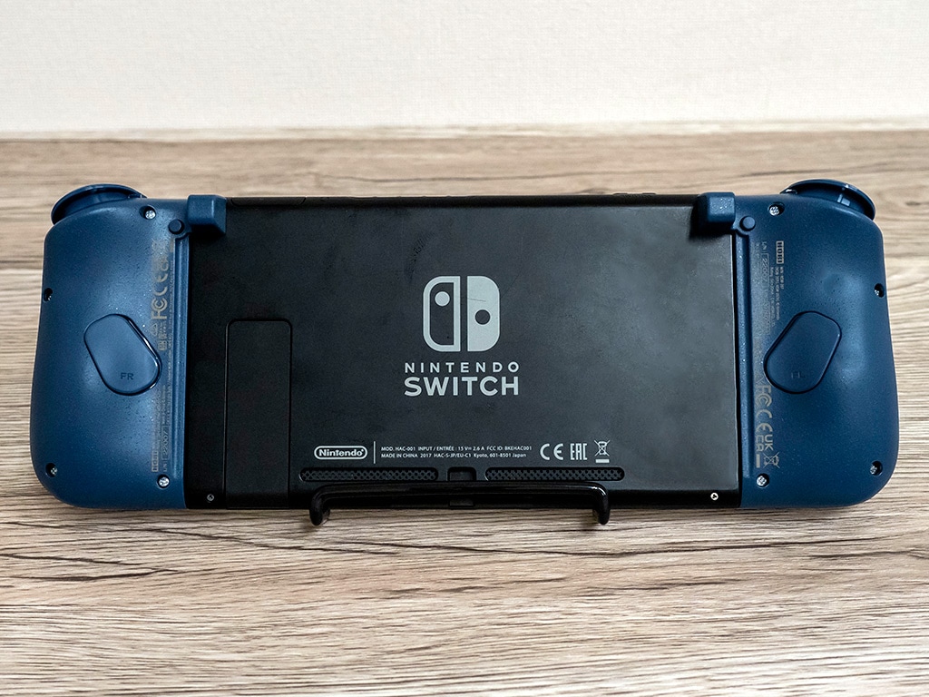 軽くてコンパクト!ホリのグリップコントローラー Fit for Nintendo ...