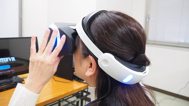VR�𑕒��I