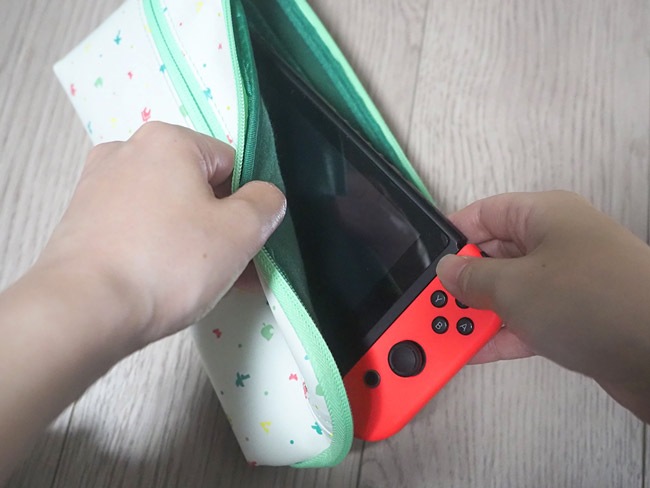 Switchもすっぽり入るサイズ