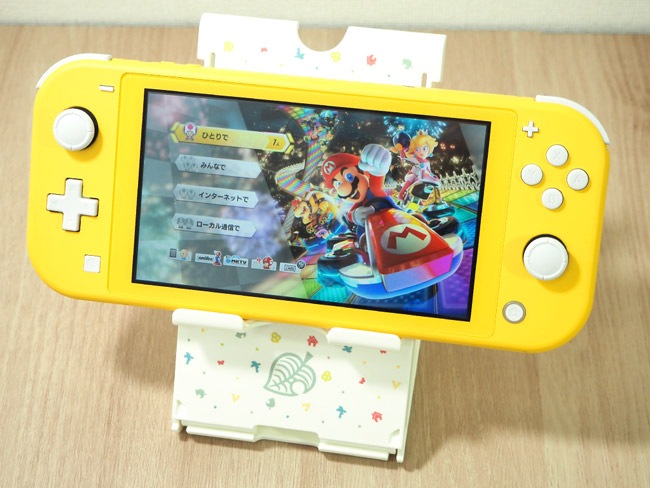 Switch Liteも置けちゃうぞ