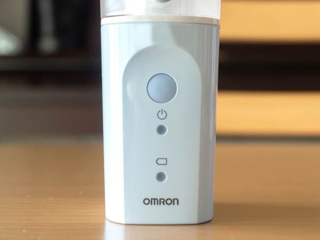 操作ボタンは電源のみ
