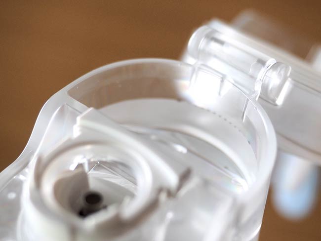 給水ラインまで水を入れる（5ml）