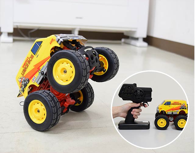 タミヤのラジコン「1/24のランチボックスミニ」は組み立て不要！ 操作