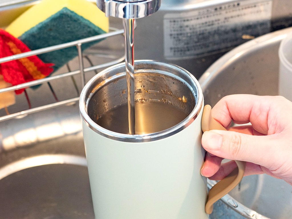 マグカップでスープが作れる！サッと食べたい時に便利なエレコムの「マグカップ型電気なべ」｜試用レポート