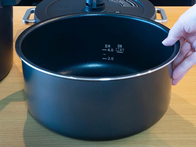 22年式 綺麗！ アイリスオオヤマ 電気圧力鍋 KPC-MA4 2023】アイリスオーヤマの電気圧力鍋を徹底レビュー！口コミをも