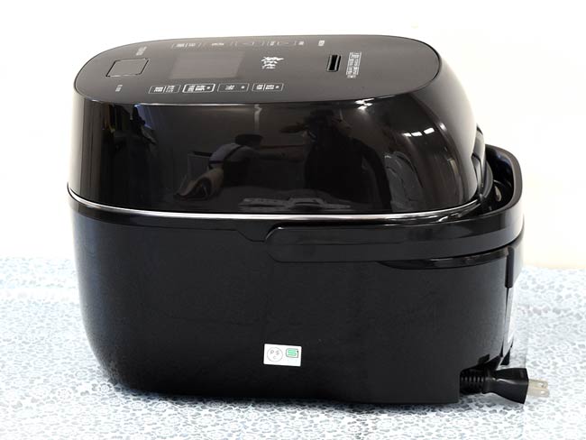 東芝炎匠炊き RC-10VXR 東芝 真空圧力IH RC-10VXR(W) [ホワイト] 価格比較 - 価格.com