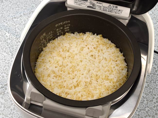 7銘柄の「銘柄炊き分け」を搭載！東芝 炎匠炊き「RC-10VXR」で