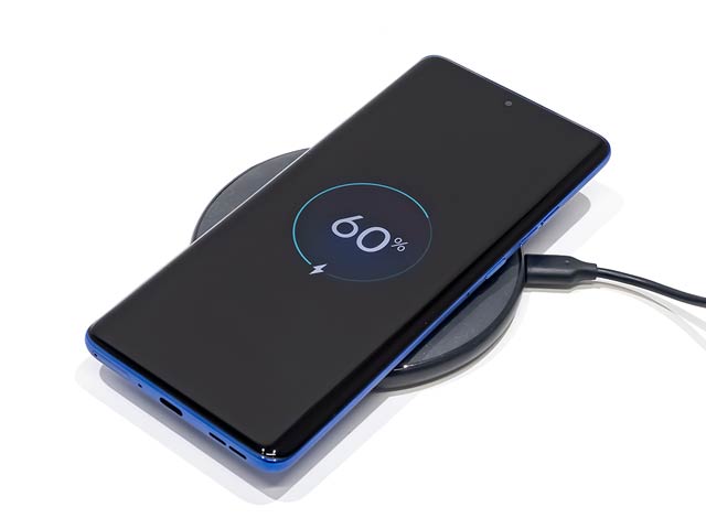 ワイヤレス充電にも対応