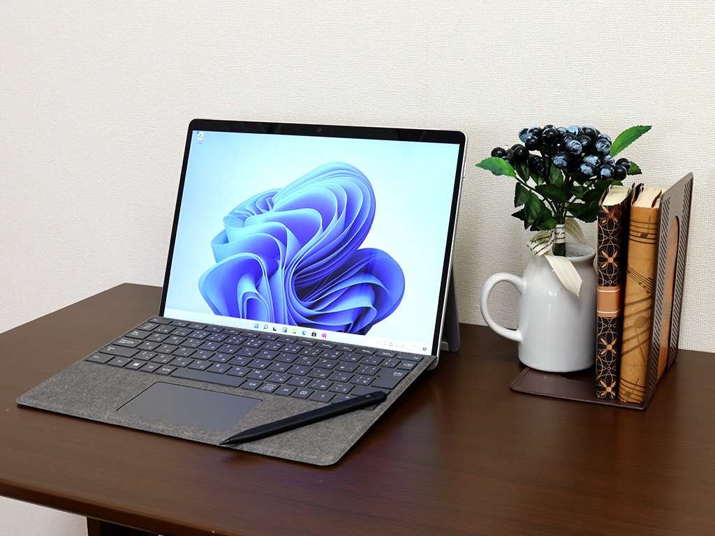 見た目も中身も大幅に進化！Surface Pro 8 を実機レビュー