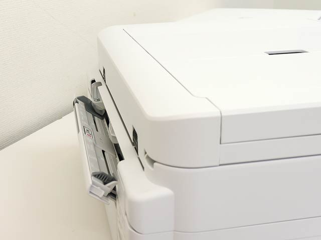 ブラザー背面トレイ