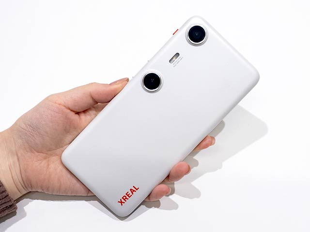 AR専用のスマホ型デバイス