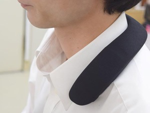 ボーズ ウェアラブルスピーカー(ブラック) SOUNDWEAR COMPANION SPEAKER