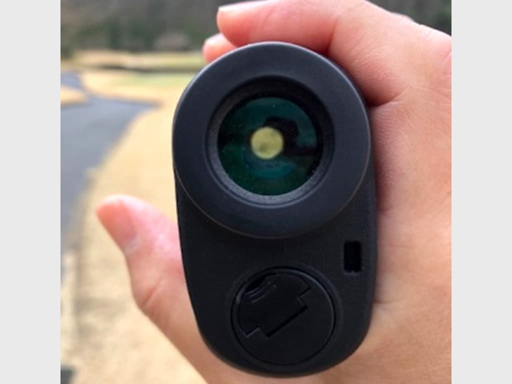 レーザー距離計「Range Finder V1」 の使い方をゴルフ場で解説