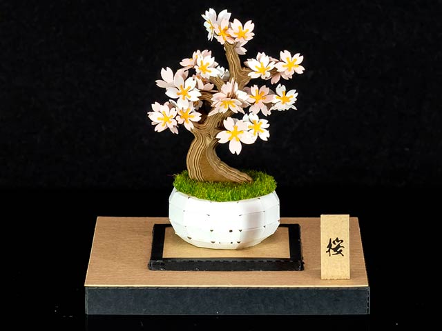 手のり盆栽を作ろう。立体的なペーパーミニチュアが作れるカワダ