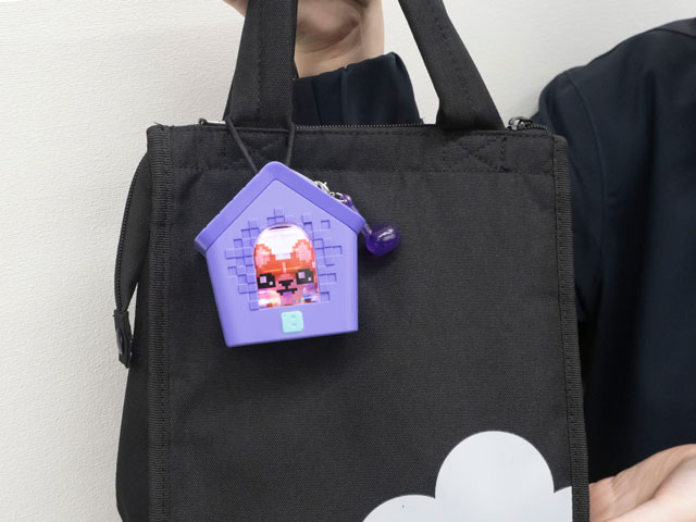 ディスプレイがキラキラ輝いて見える…!