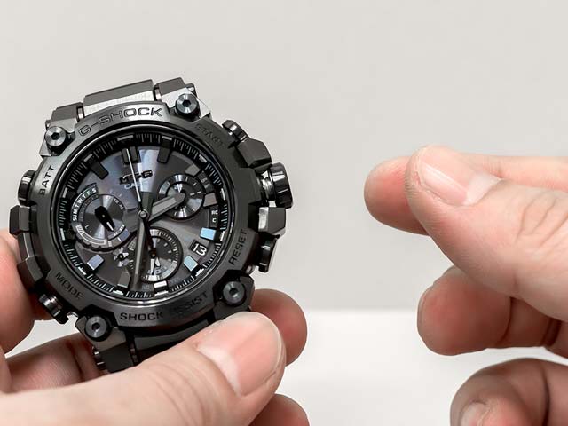 タフで小型薄型化を実現した、カシオ G-SHOCK『MTG-B3000B-1AJF タフで小型薄型化を実現した、カシオ G-SHOCK『MTG-B3000B-1AJF
