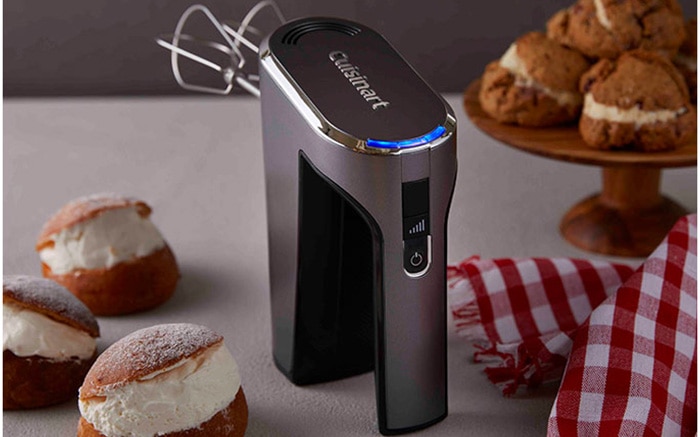 電源:コードが長いモデルやコードレスが便利