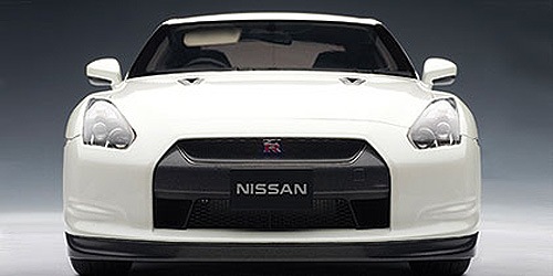 オートアート ニッサン GT-R R35 ホワイト 1/12 1/12 日産 GT-R（R35）プレミアムエディション（ホワイト