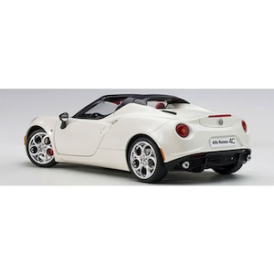 �I�[�g�A�[�g�b1/18 �A���t�@�����I 4C �X�p�C�_�[�i���^���b�N�E�z���C�g�j�y70141�z�bAa 70141��̧�ҵ �ܲ�