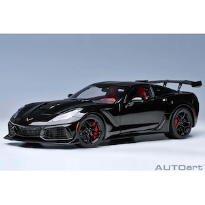 �I�[�g�A�[�g�b1/18 �V�{���[ �R���x�b�g (C7) ZR1 (�u���b�N)�y71276�z�bAUTO 71276 ���ڰ ���ޯ� C7 ZR1 ��ׯ�