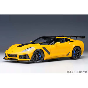 �I�[�g�A�[�g�b1/18 �V�{���[ �R���x�b�g (C7) ZR1 (�C�G���[)�y71278�z�bAUTO 71278 ���ڰ ���ޯ� C7 ZR1 ��۰
