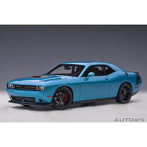 �I�[�g�A�[�g�b1/18 �_�b�W �`�������W���[ 392 HEMI �X�L���b�g�p�b�N �V�F�C�J�[ 2018 �i�p�[���E�u���[�j�y71742�z�bAUTO 71742 �ޯ�� �����2018 ��ٰ
