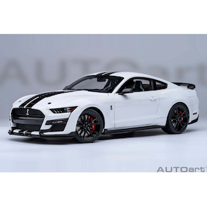 �I�[�g�A�[�g�b1/18 �t�H�[�h �}�X�^���O �V�F���r�[ GT500�i�z���C�g�^�u���b�N�E�X�g���C�v�j�y73095�z�bAUTO 73095 ̫��� ����ް GT500 �ܲ�/��ׯ�