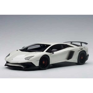 �I�[�g�A�[�g�b1/18 �����{���M�[�j �A���F���^�h�[�� LP750-4 SV �i�p�[���E�z���C�g�j�y74555�z�bAa 74555 ����ٷް� ��ު���ް� LP750-4 SV