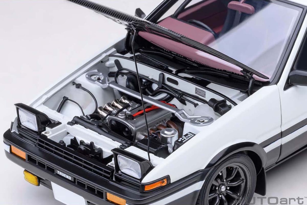 1/18 トヨタ スプリンター トレノ (AE86) 『頭文字 D