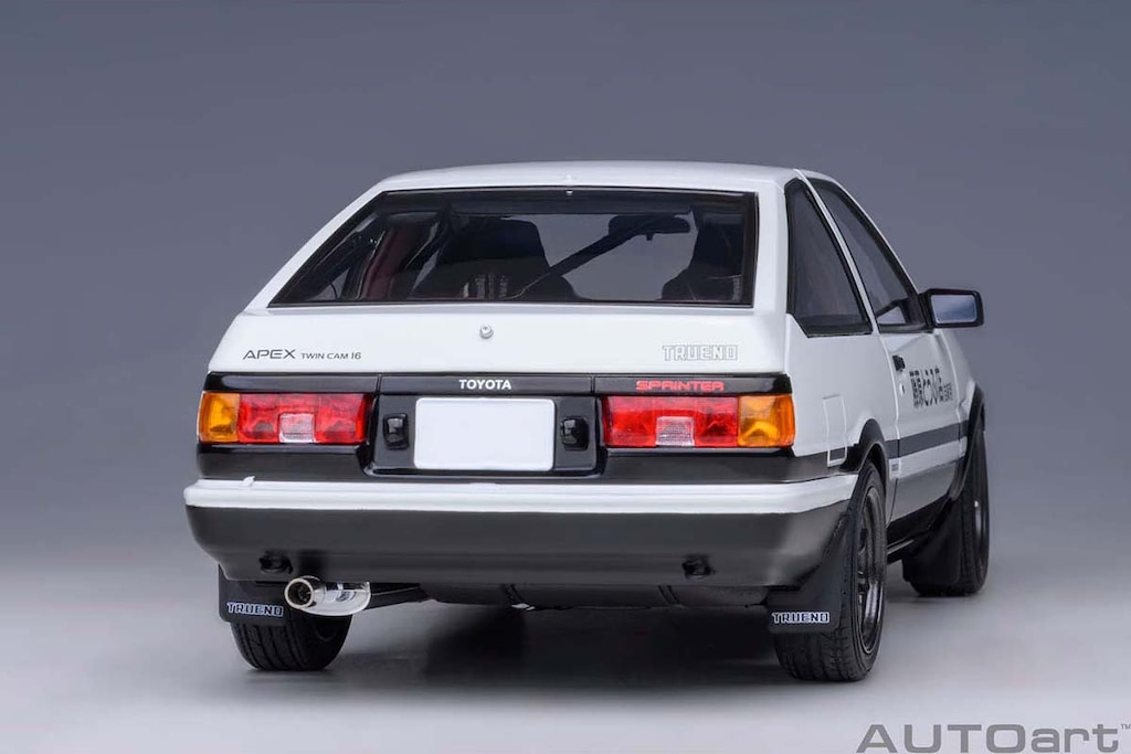 トヨタ AE86 トレノ 頭文字D 1/18 1/18 トヨタ スプリンター トレノ (AE86) 『頭文字 D