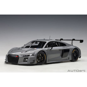 �I�[�g�A�[�g�b1/18 �A�E�f�B R8 LMS 2018 �i�O���[�j�y81801�z�bAa 81801 ���ި R8 ��ڰ