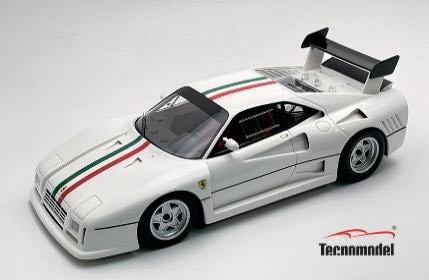 1/18 フェラーリ 288 GTO エヴォルツィオーネ 1985 イタリア国旗