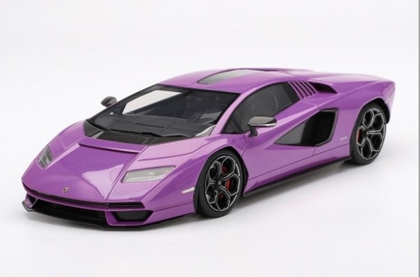 Make Up Co., Ltd. / Lamborghini Countach LP5000S 1982