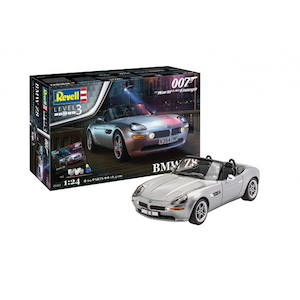 1/24　BMW Z8 “007ワールド・イズ・ノット・イナフ”【05662】