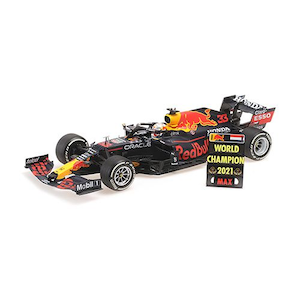 1/18 レッド ブル レーシング ホンダ RB16B マックス・フェルスタッペン アブダビGP 2021 ウィナー ワールドチャンピオン ピットボード付【110212333】