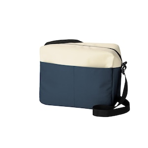 BACKYARD FAMILY(�o�b�N���[�h�t�@�~���[)�b�ۗ≷�V�����_�[�o�b�O�i�l�C�r�[�j�bBF010575-1A-2C