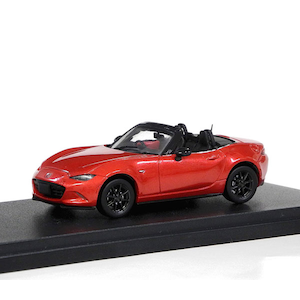 1/43 MAZDA ROADSTER (2015) ソウルレッドプレミアムメタリック【HS129RE】