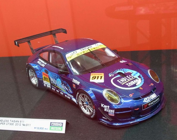 EBBRO 1/18サイズSUPER-GT用 ディスプレイケース