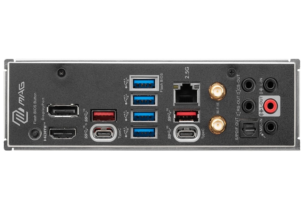 I/O ポート:USB ポートの規格と形状、数をチェック