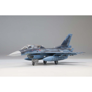 �t�@�C�����[���h�b1/72 �q�󎩉q�� F-2B �퓬�@�i��/�p�C���b�g�j�yFF09�z�bFM FF09 F-2B��ĳ�