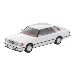 1/64 LV-N199c トヨタ クラウン ハードトップ 3.0ロイヤルサルーンG （白） 85年式【332725】