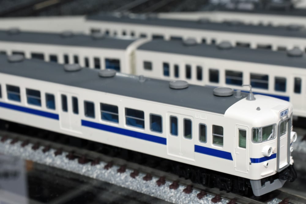 N) 98582 国鉄 401系近郊電車（高運転台・新塗装）基本セット（4
