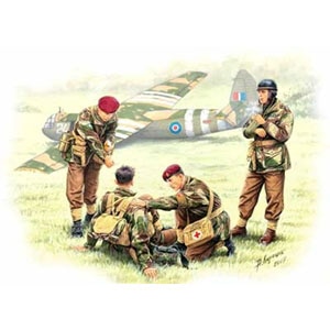 1/35 英・空挺部隊1944パート2・4体負傷兵看護【MB3534】
